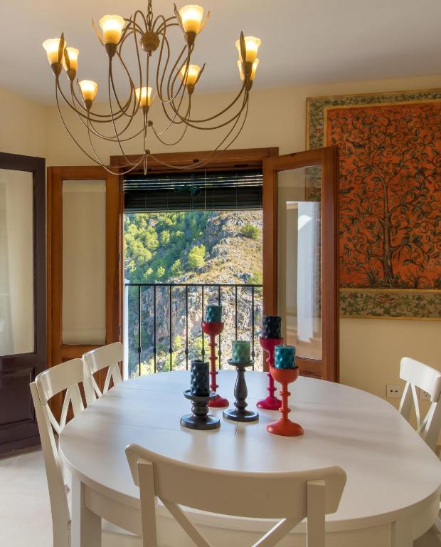 Quiet house in village center with mountains views en Frigiliana