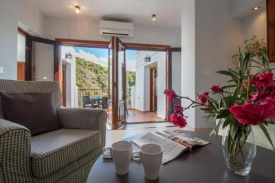 Quiet house in village center with mountains views — foto 5