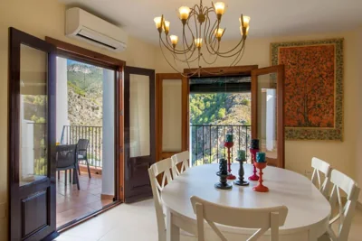 Quiet house in village center with mountains views — foto 9