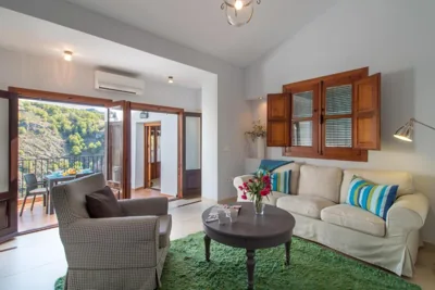 Quiet house in village center with mountains views — foto 10