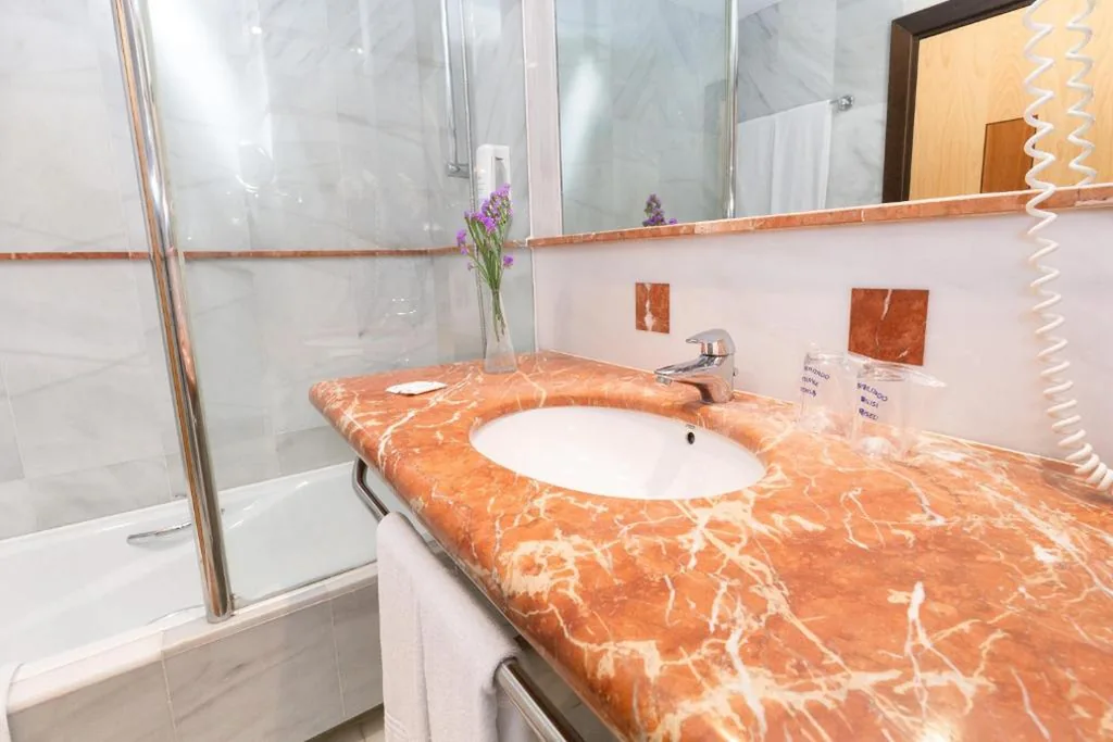 Habitación Doble Básica — R2 Hotel Pajara Beach