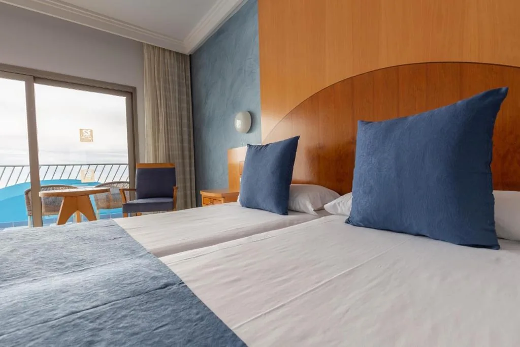 Habitación Doble con vistas al mar — R2 Hotel Pajara Beach