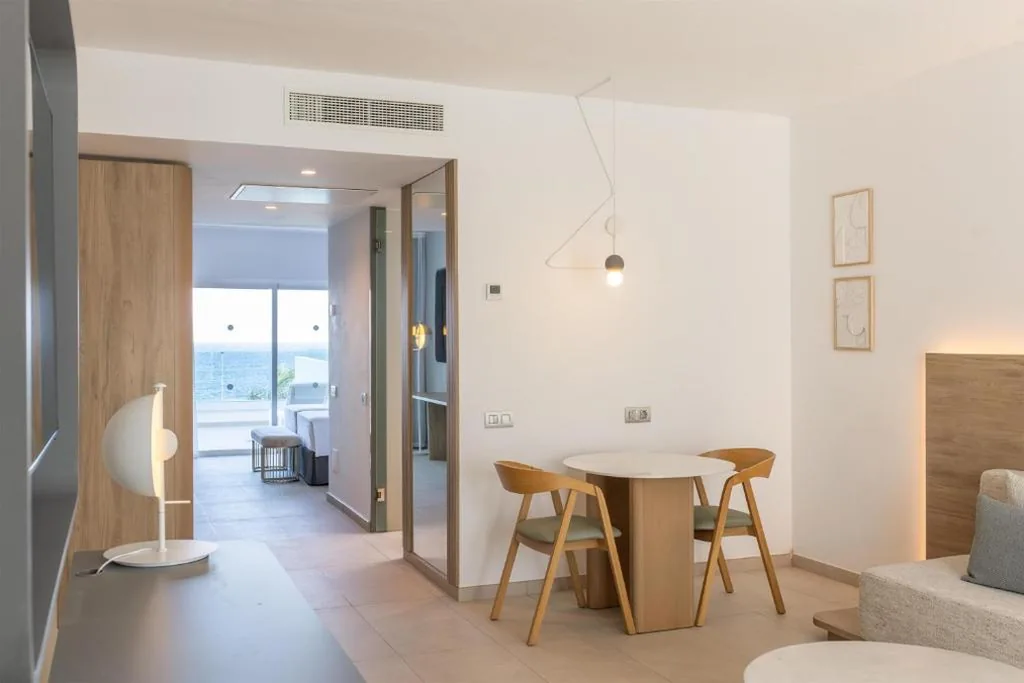 正面オーシャンビューのスイート — Radisson Blu Resort, Lanzarote Adults Only