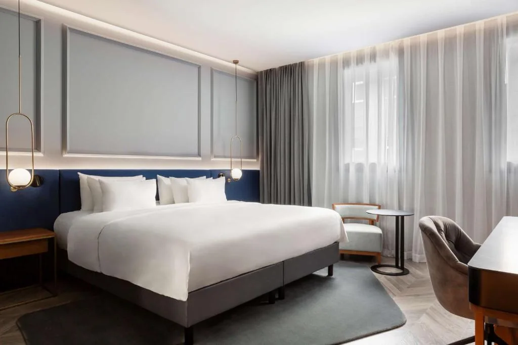Camera Collection — Radisson Collection Bilbao