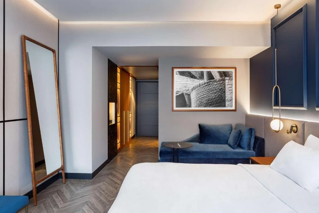 Camera Premium Collection — Radisson Collection Bilbao