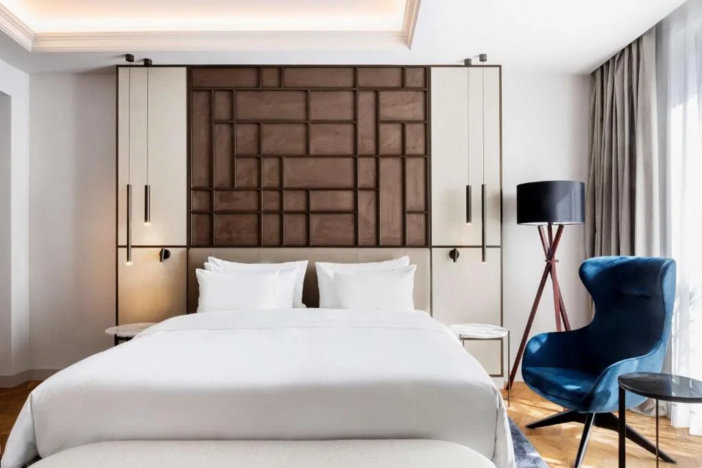 Junior Suite — Radisson Collection Hotel, Magdalena Plaza Sevilla