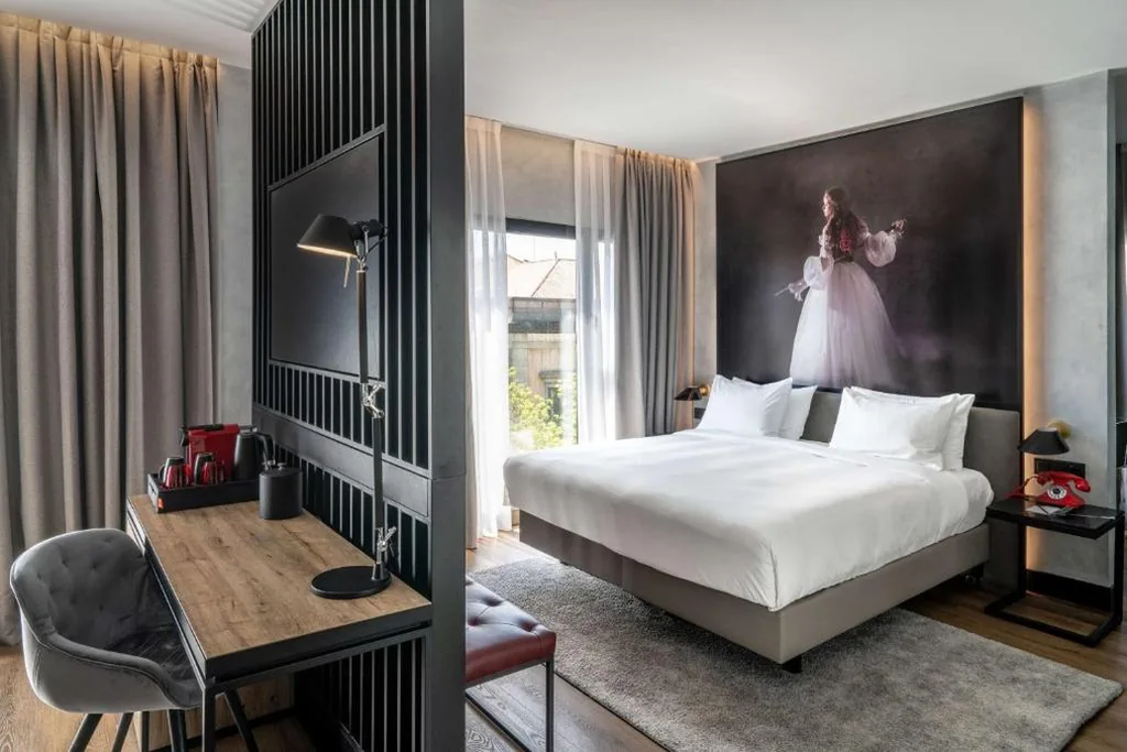 Habitación Familiar — Radisson RED Madrid