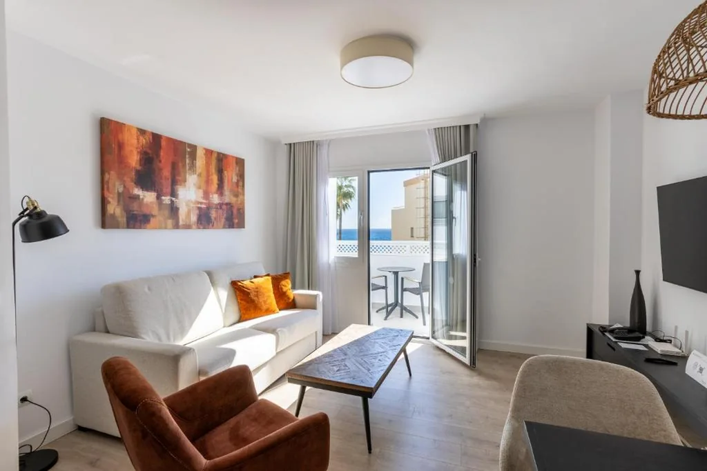 Suite Principal Clásica de 2 dormitorios — Ramada Hotel & Suites by Wyndham Costa del Sol