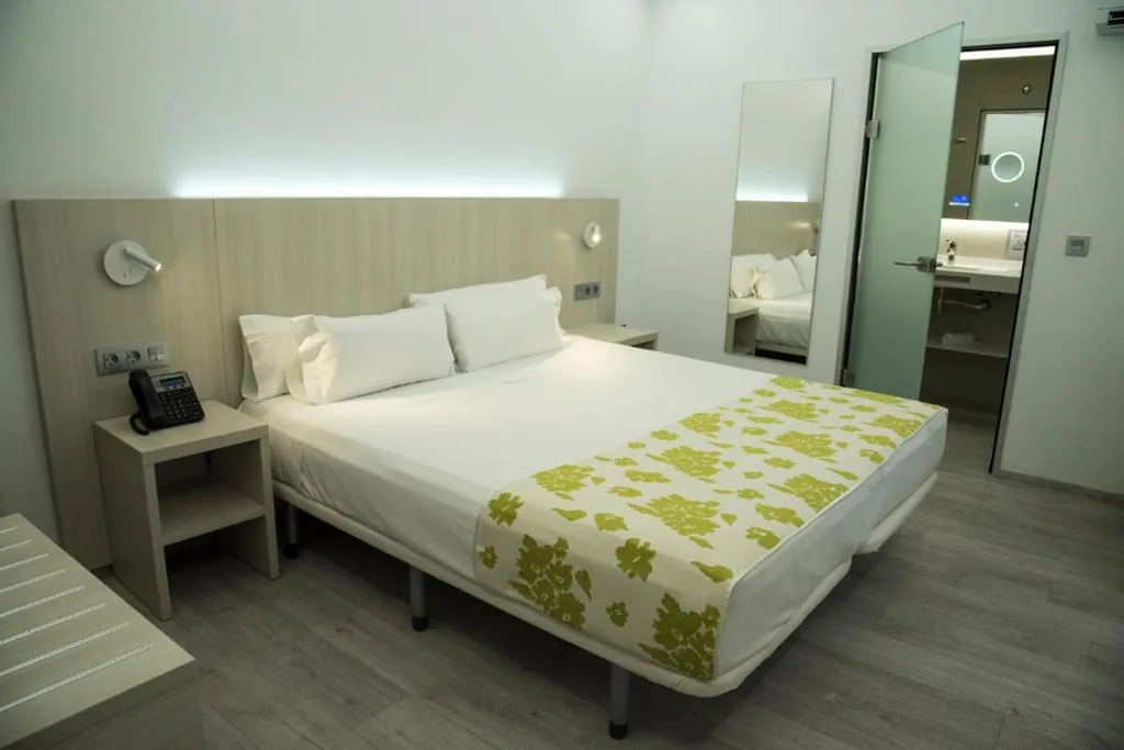 Habitación Doble Estándar - 1 o 2 camas — Rambla Alicante
