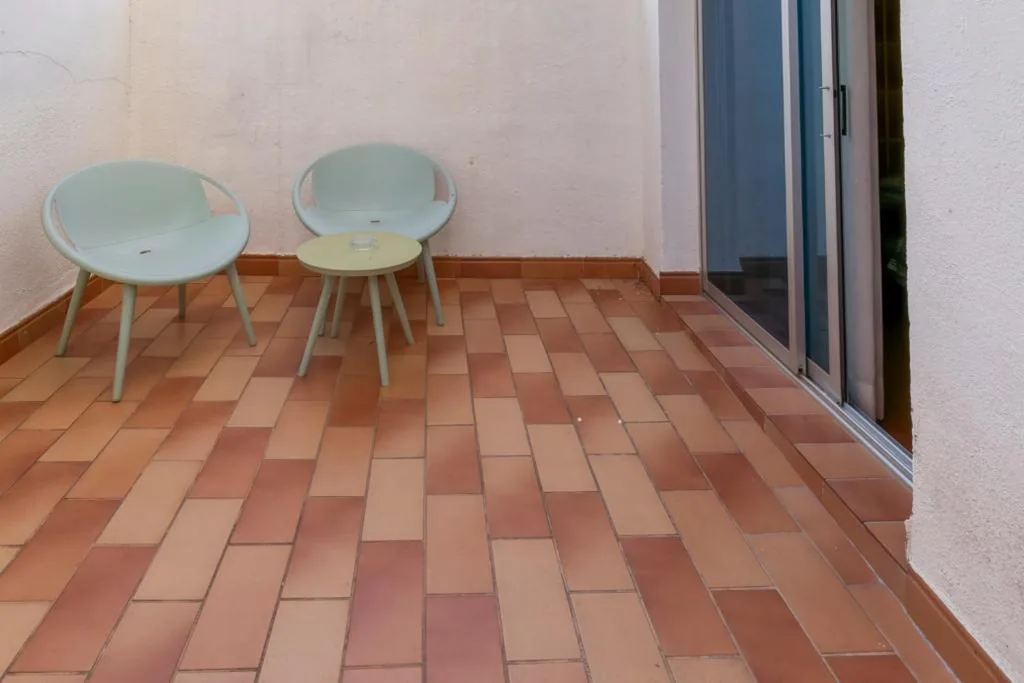 Vierpersoonskamer met terras — Ramblas Vendrell