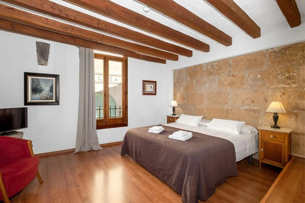 Habitación Doble Clásica — Ramón Llull House