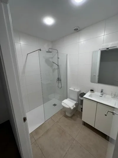 RAQUEL'S - Habitacions i Apartaments turístics - — foto 7