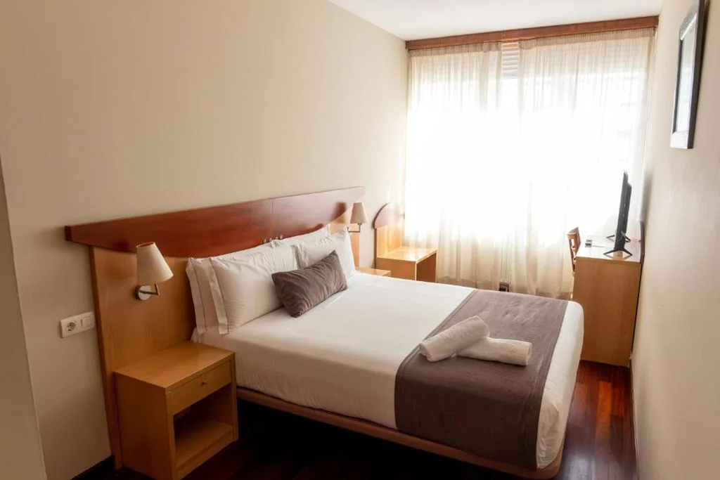 Camera Standard - 1 letto matrimoniale grande — Real Ferrol