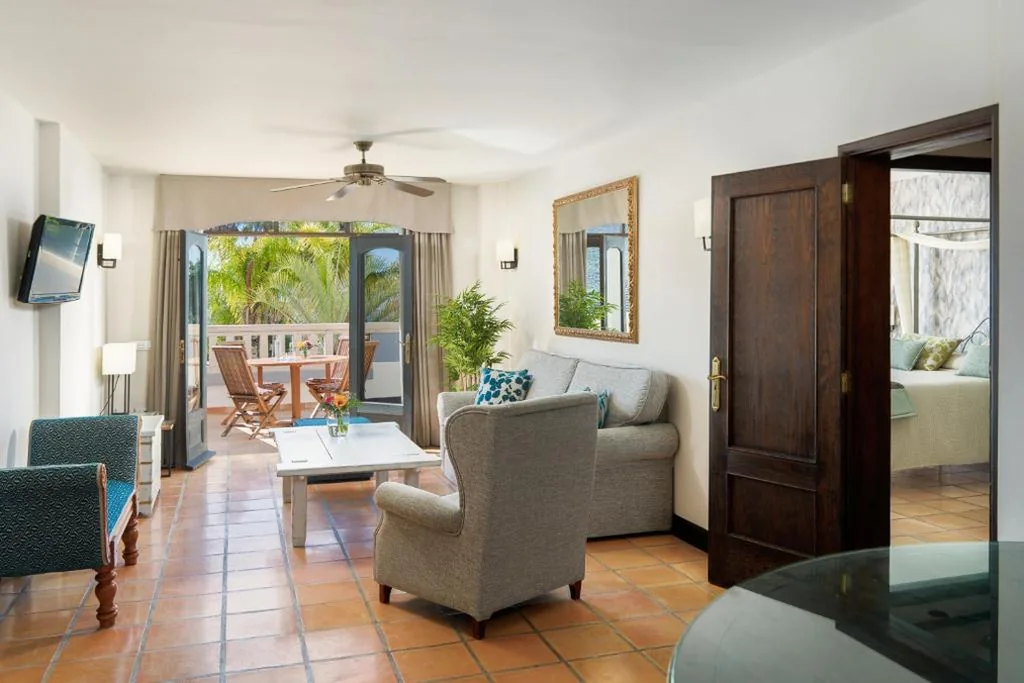 Apartamento Suite de 1 dormitorio con jacuzzi y solárium — Regency Country Club, Apartments Suites