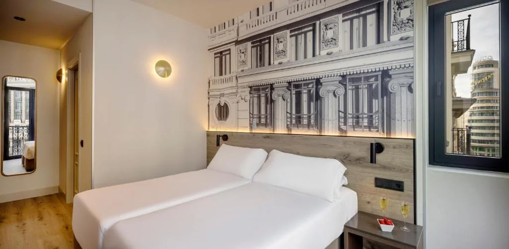 Chambre double avec vue — Regente Hotel