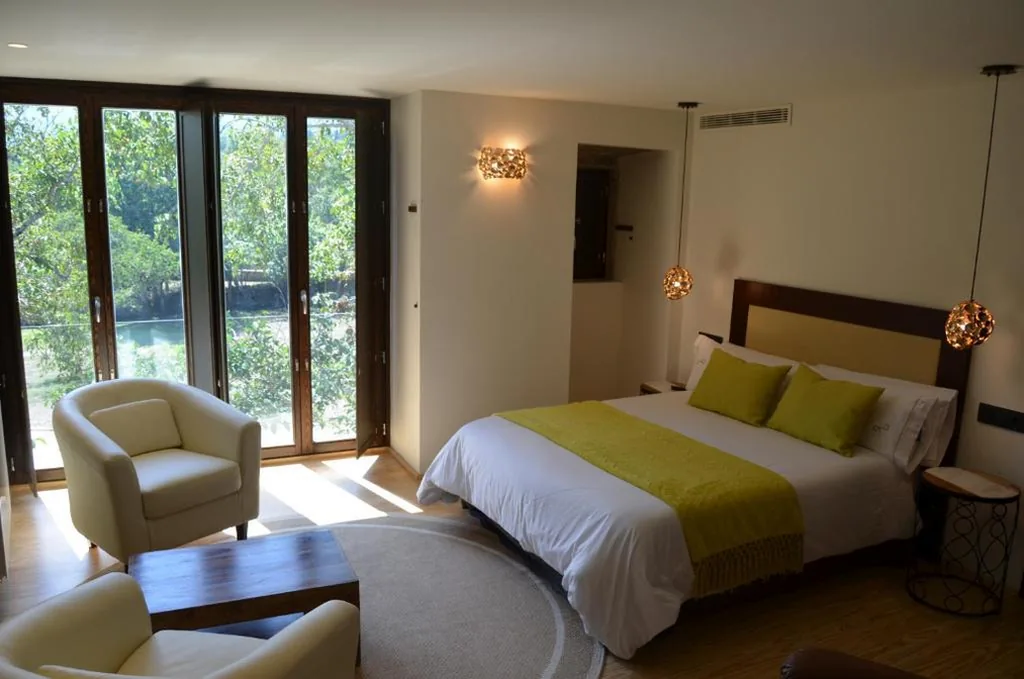 Superior-Doppelzimmer mit Hydromassage-Badewanne — Reitoral de Parada