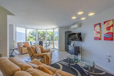Relaxing Family Retreat with Stunning Golf Views — Foto 6
