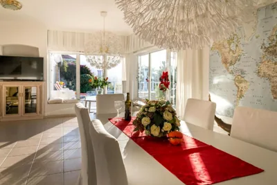 Relaxing villa Heated pool Luxurious views Massage — Foto 6