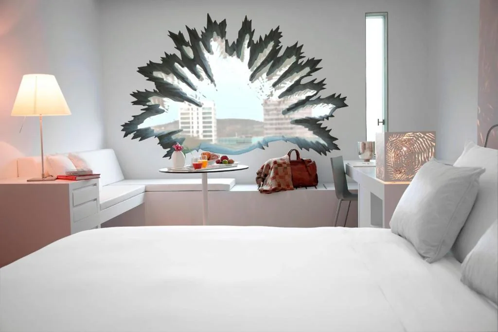 Superior双人房，城市景观，大床 — Renaissance Barcelona Fira Hotel