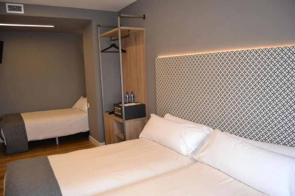 Standard-Dreibettzimmer — Rener Hotel Los Campones