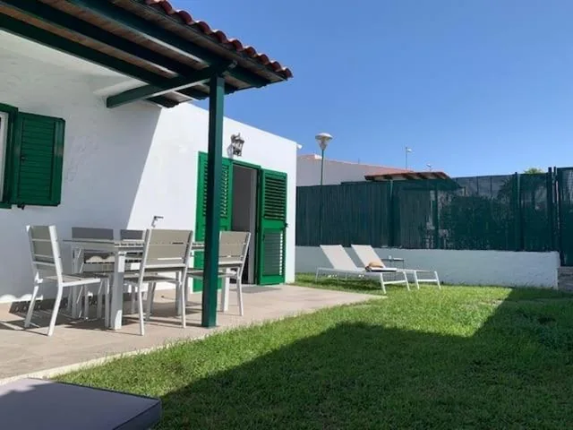 Casa de 2 dormitorios — Renovated 2 bedroom bungalow in playa del inglés