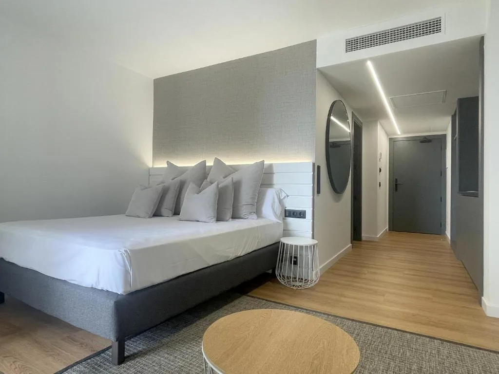Studio mit Meerblick — Rentalmar Suites Salou Families Only