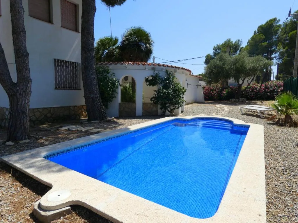 Villa con piscina privada — Rentalmar Villa Cristina Families Only