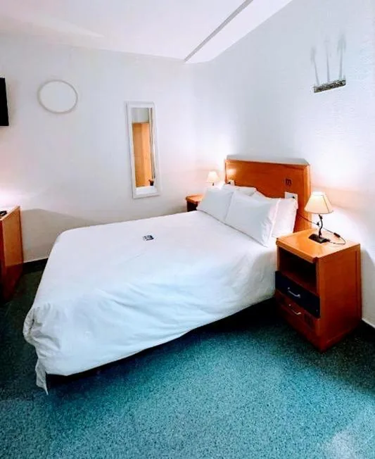Standard-Doppelzimmer — Residencia Mediterraneo