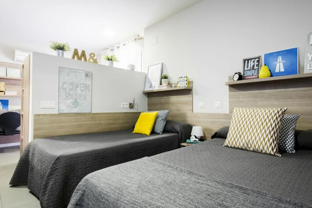 クラシックスタジオ – シングルベッド2台 — Residencia Universitaria Resa La Concepción
