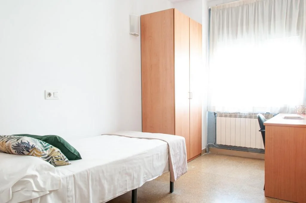 Einzelzimmer — Residencia Universitaria Resa Sant Jordi