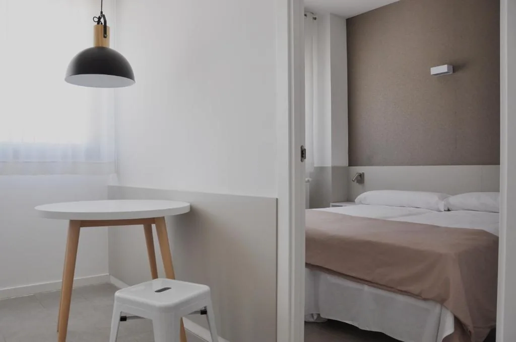 ファミリーエグゼクティブスタジオ — Residencia Universitaria Resa Tarragona Mediterrani