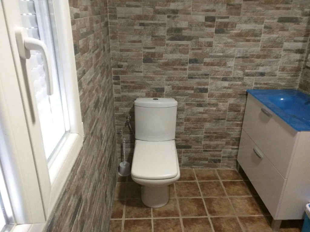 Camera Tripla Basic con bagno in comune — Residencial El Cuartel