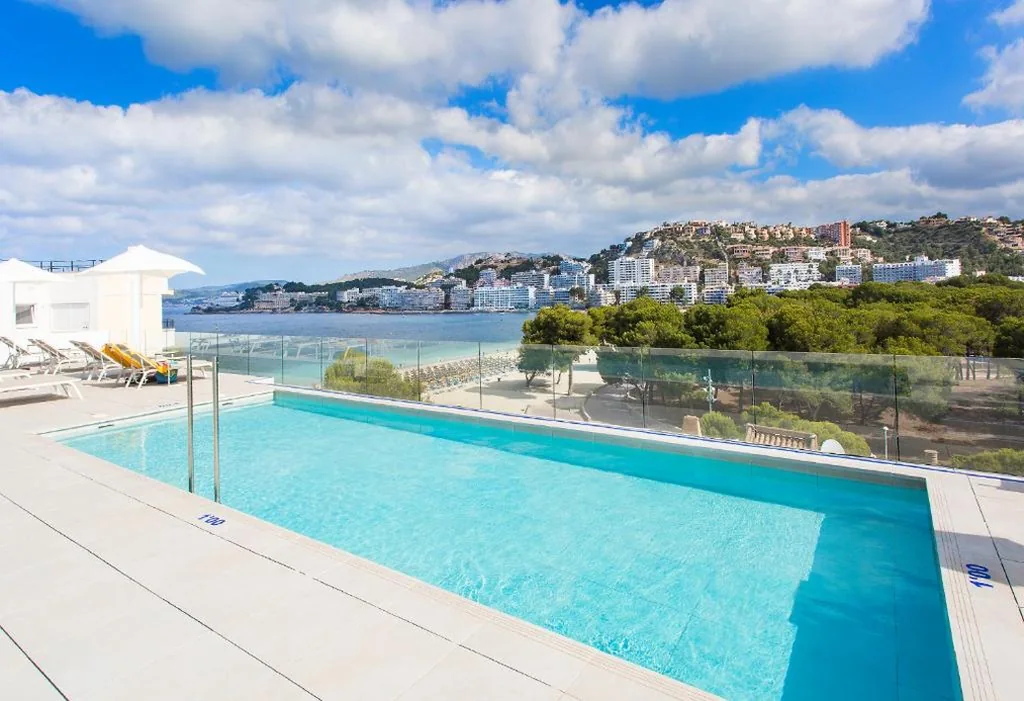 Camera Premium con vista laterale sul mare — Reverence Life Hotel - Adults Only