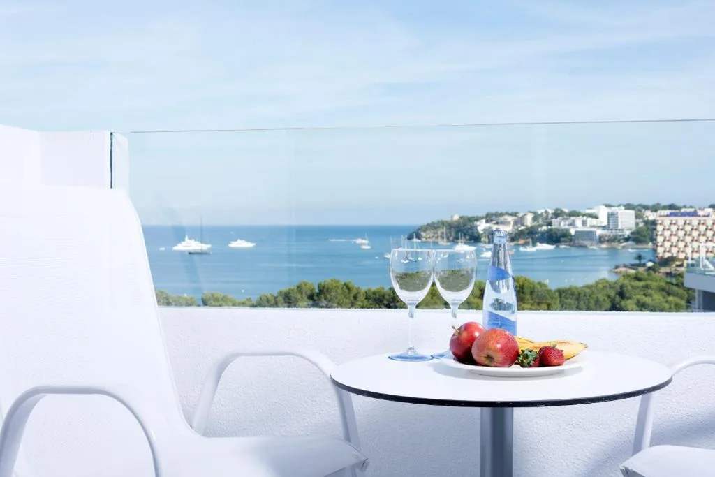 Quarto Duplo com vista para o mar — Reverence Mare Hotel - Adults Only