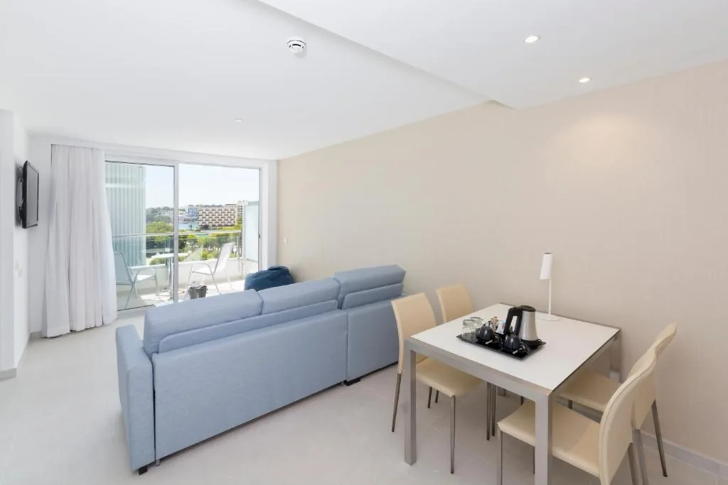 Suite Privilege - Acesso ao salão executivo — Reverence Mare Hotel - Adults Only