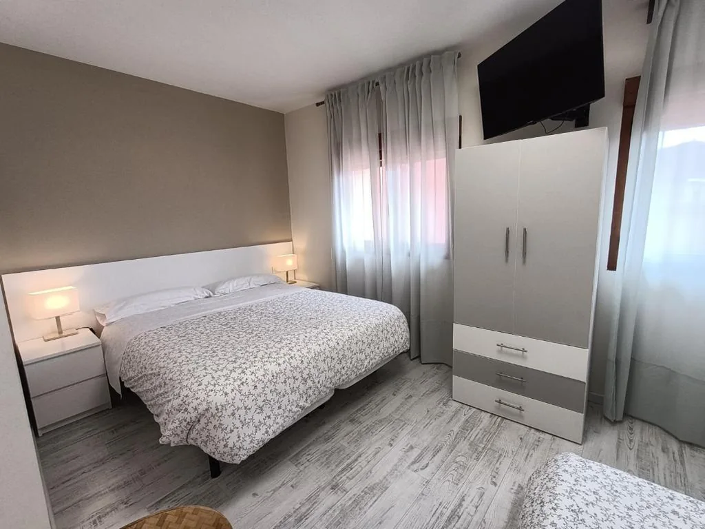 Doppelzimmer mit Whirlpool — Rey Mundo