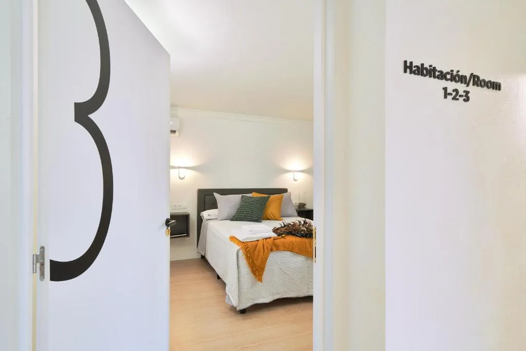 Camera quadrupla con bagno privato — RG Duque de Aveiro