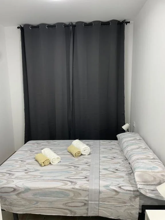 Habitación Doble con baño privado — RI HOSTELs
