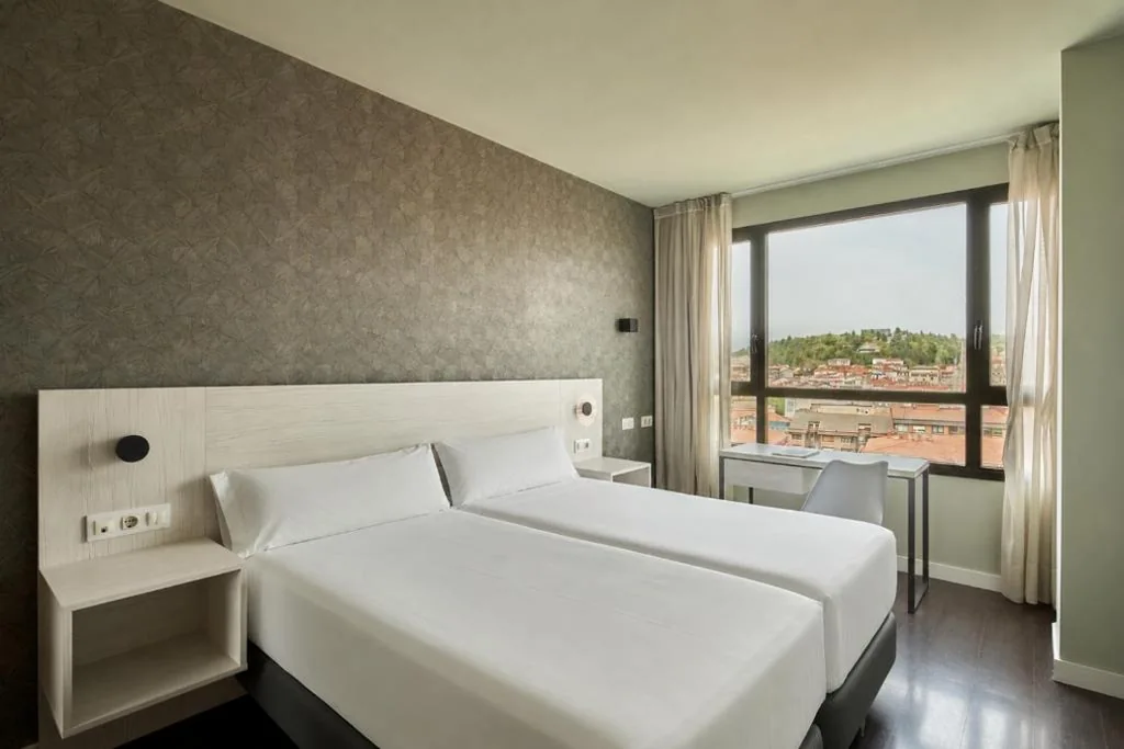 Doppelzimmer mit Terrasse und 2 Betten — RICE Bulevar