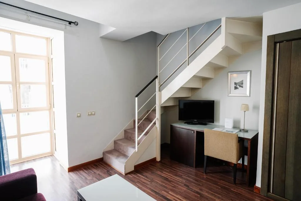 Maisonette-Doppelzimmer mit Wohnzimmer — RICE Palacio de los Blasones