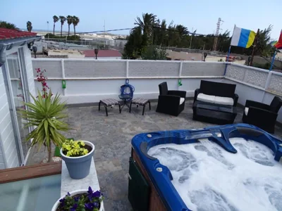 Rickaty Lodge Bed and Breakfast, Airport Bed and Breakfast, B&B de aeropuerto, Las Palmas Airport, Gran Canaria Airport, LPA, Spain — Foto 5