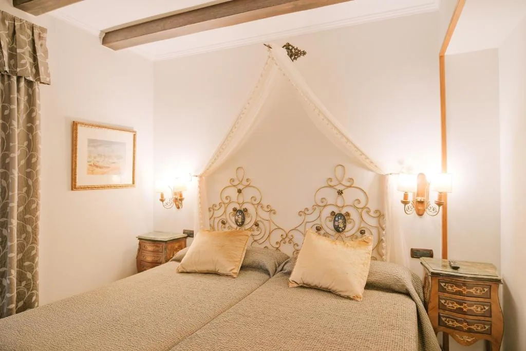 Quarto Duplo Clássico com vista para o parque e acesso ao spa — Rigat Park & Spa Hotel - Adults Recommended