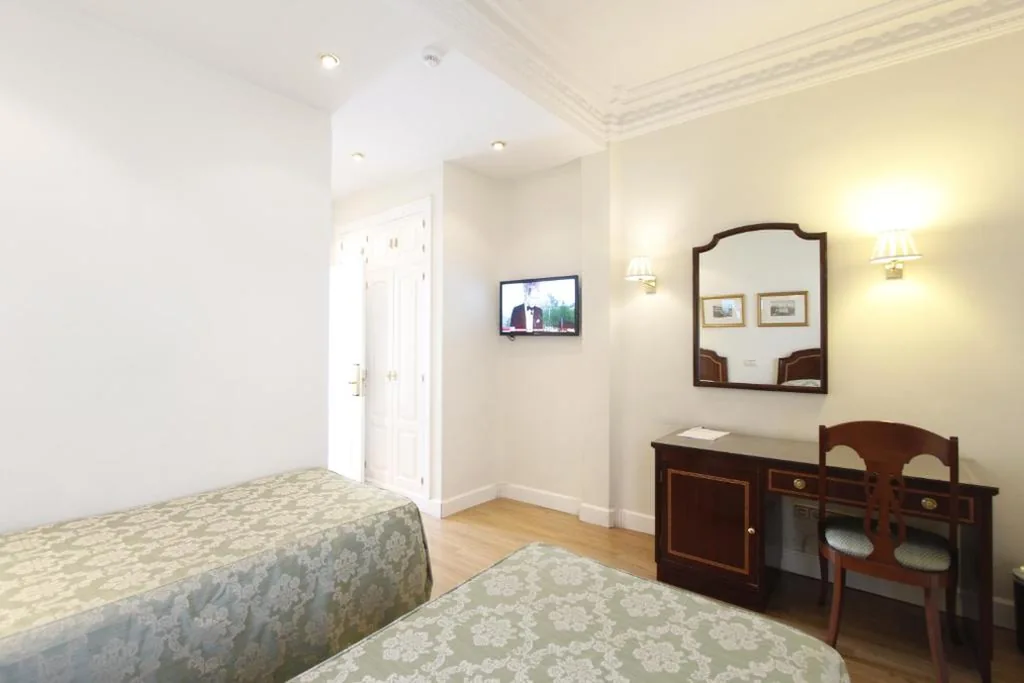 Deluxe-Doppelzimmer mit Terrasse — Rincón de Gran Vía