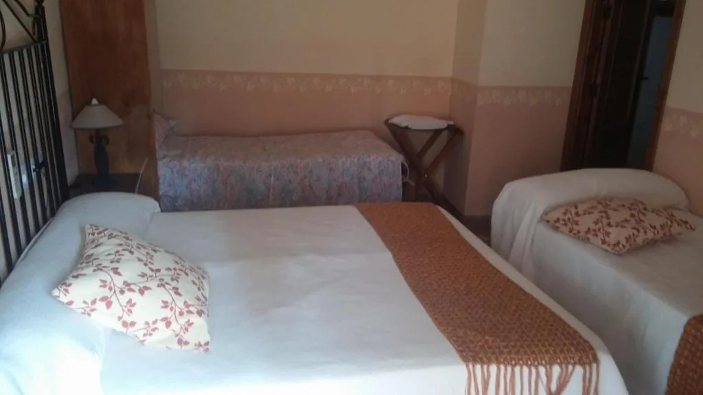 Habitación Triple — "Rincón de Marcelo" Pension