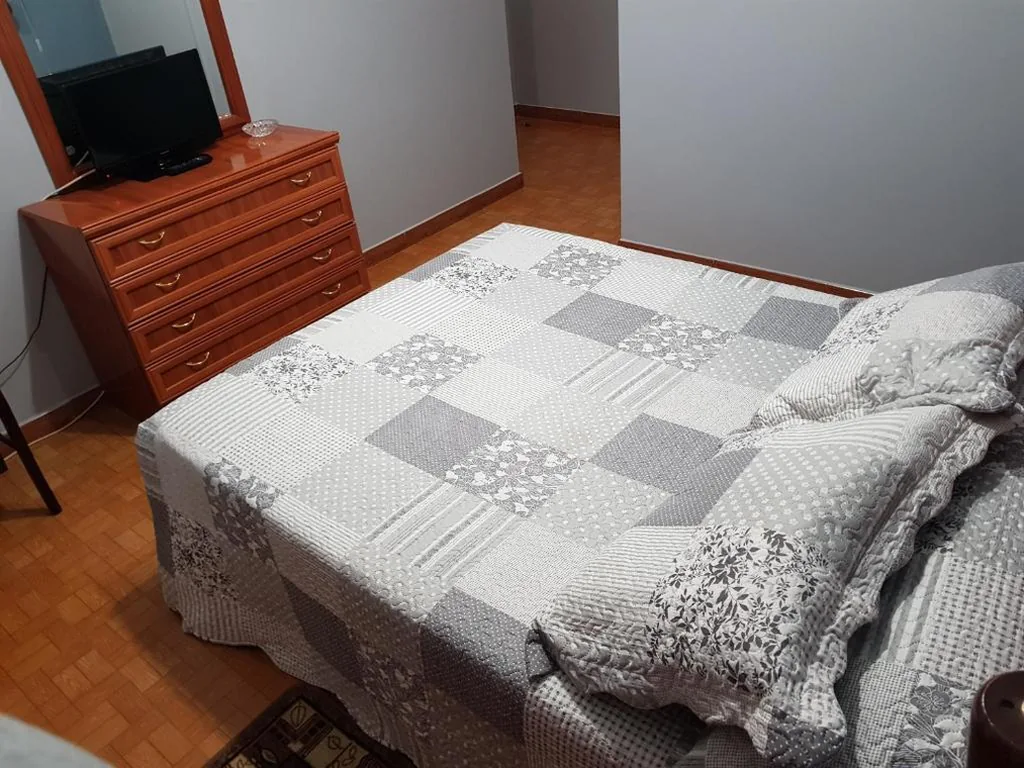 Doppelzimmer mit eigenem Bad — Rincón Do Demo