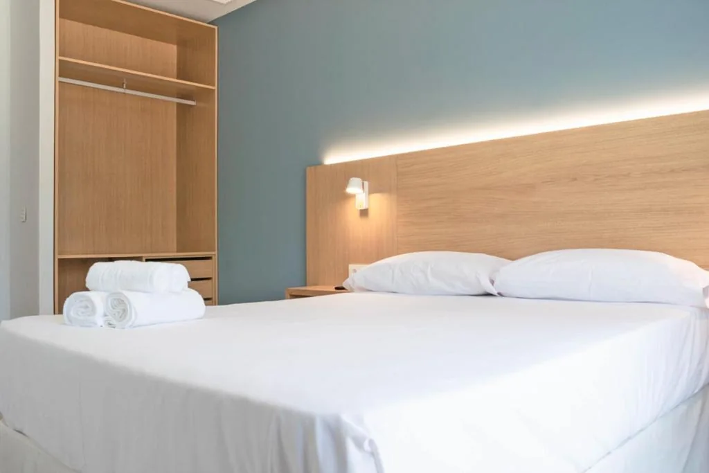 Habitación Doble Estándar — Rio Salado Conil Hostal