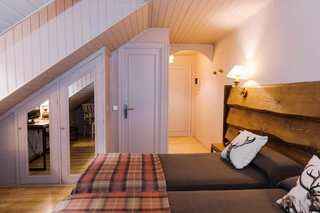 Habitación doble pequeña abuhardillada — Riu Nere Mountain Hotel