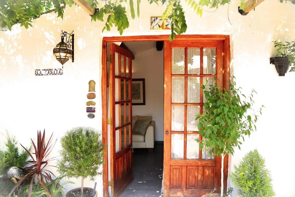 Suite de 1 dormitorio con vistas al jardín — River Ebro Holidays