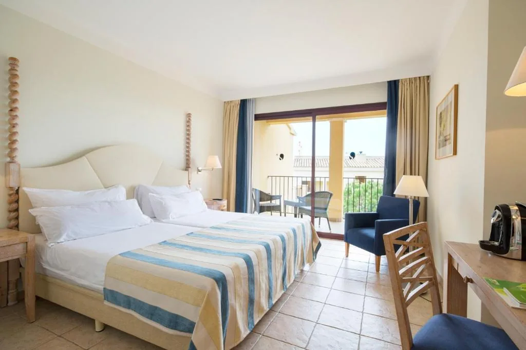 Standard-Doppelzimmer — ROBINSON Cala Serena