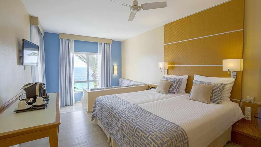 花园景家庭间 — ROBINSON ESQUINZO PLAYA - All Inclusive